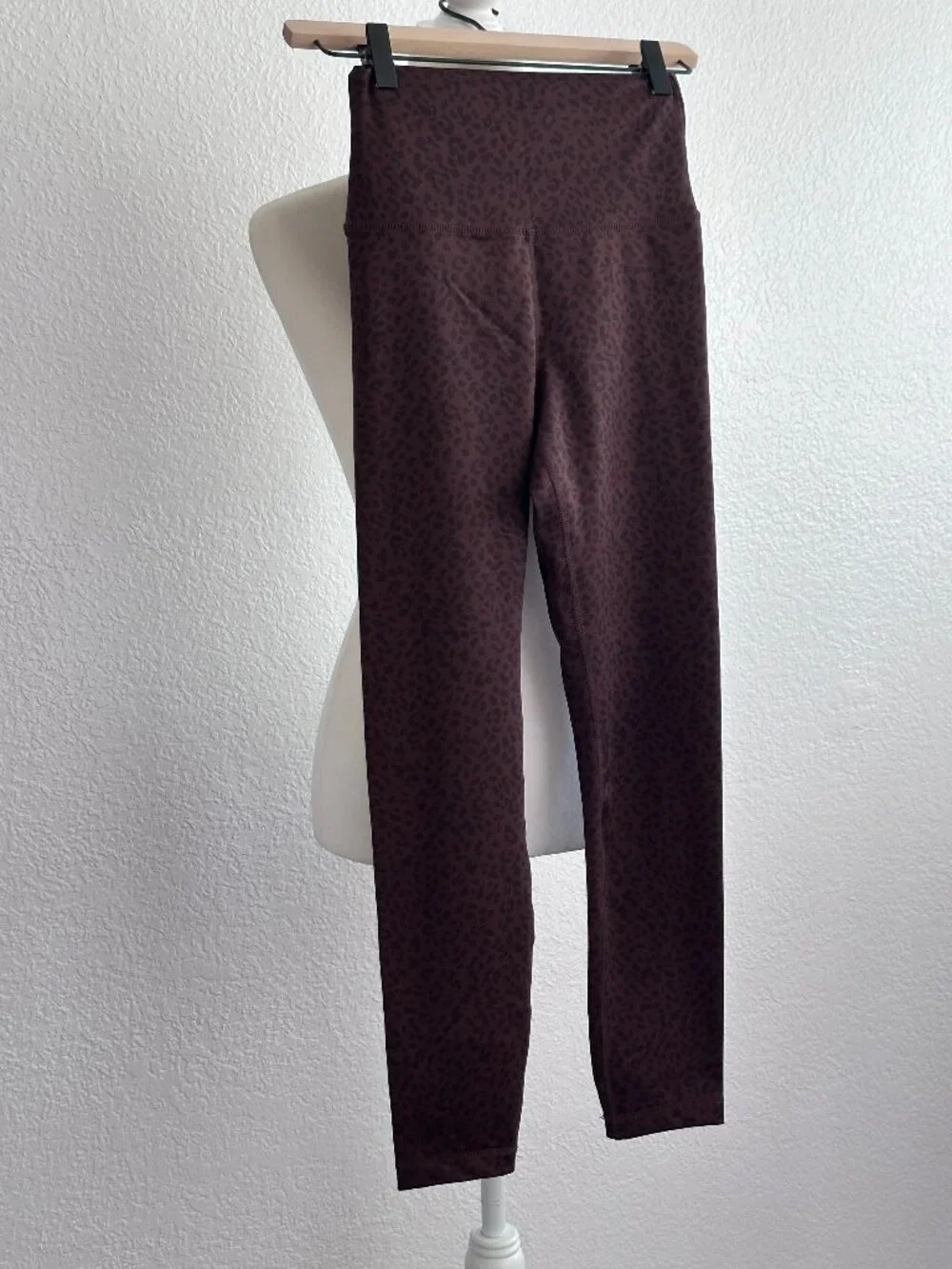Balance Collection Leopard Print Leggings | High Waisted Burgundy | Size Small - Picture 1 of 6